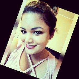 Meet your Posher, Verónica